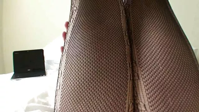 నల్లటి జుట్టు గల అందమైన పడుచుపిల్ల అల్లి రే ఆత్మవిశ్వాసం పీల్చడం ద్వారా పూర్తిగా తెలుగు సెక్స్ వీడియో ఆడియో గ్రహించబడుతుంది